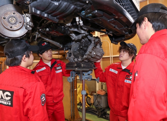 2級自動車整備士コース | 中日本自動車短期大学-NAC